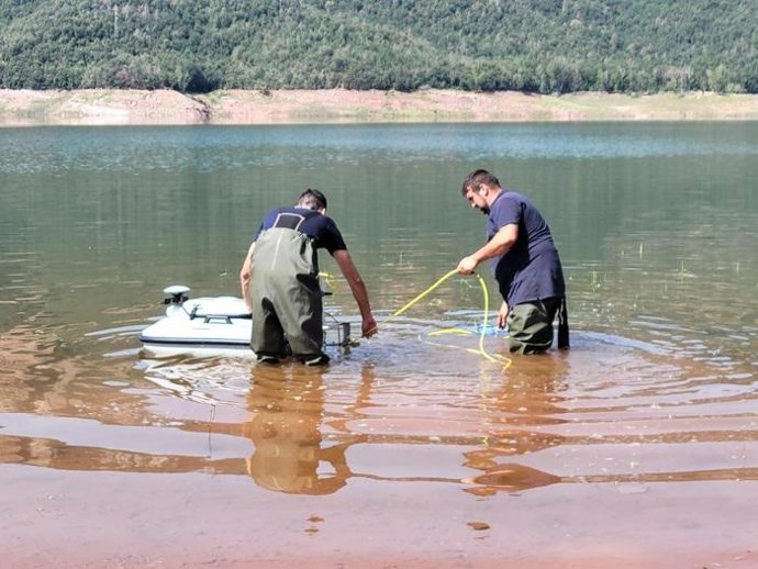 El Govern prueba tecnología robótica e IA para analizar la calidad del agua