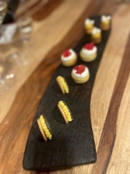 Plato del encuentro a cuatro manos protagonizado por Sergio Bastard  y Chele González