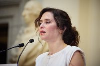 Ayuso reitera que las administraciones no deben "tutelar" sino gobernar "para todos sin politizar la vida diaria"