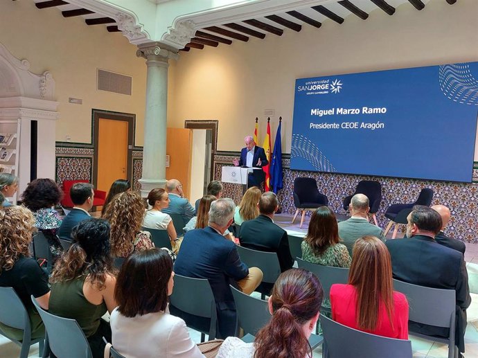 Acto de reconocimiento a las empresas que hacen posible las cátedras de la Universidad San Jorge