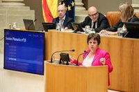 El Parlamento insta al Gobierno riojano a aumentar el número de trabajadores públicos