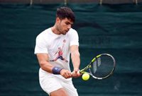 Alcaraz toma la central de Wimbledon junto a Sinner y Djokovic