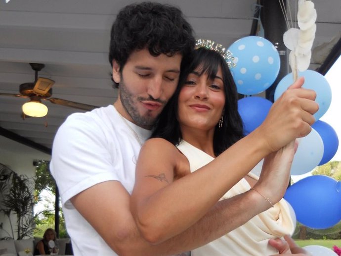 Aitana y Sebastián Yatra, más cómplices que nunca en el 25 cumpleaños de la cantante catalana