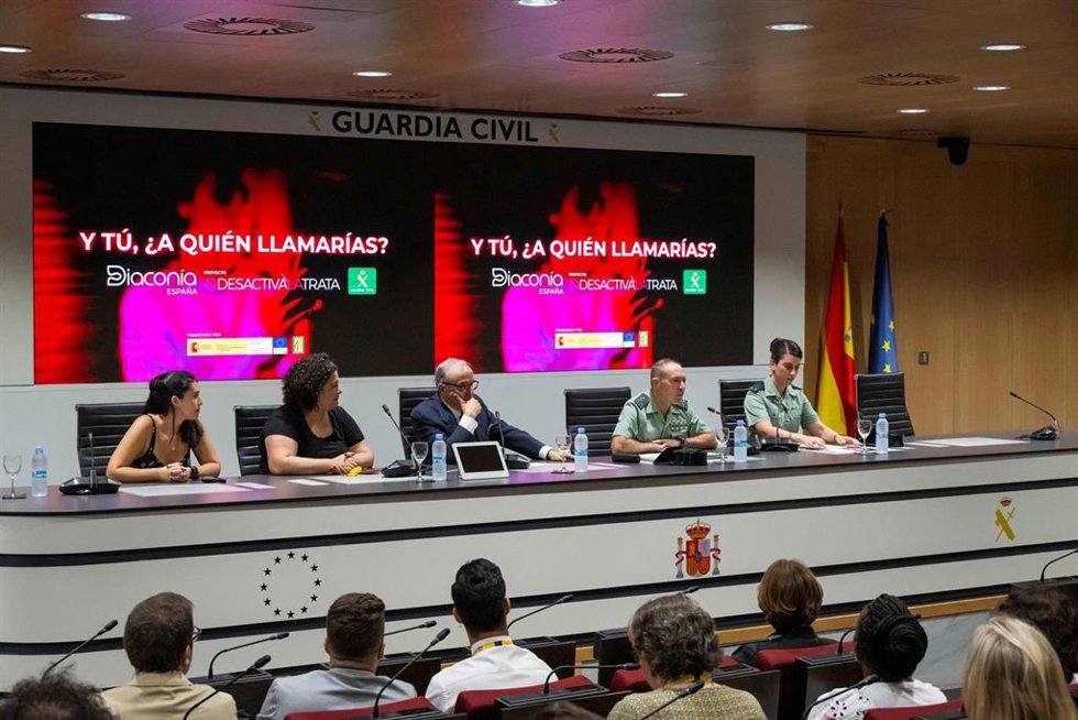 Presentación de la campaña 'Y tú, ¿a quién llamarías' de la Guardia Civil y Diaconía España para luchar contra la trata de personas en pisos particulares.