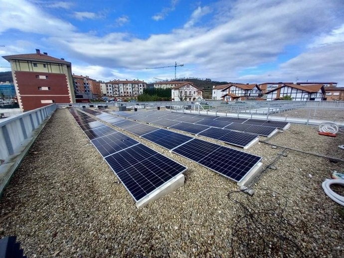 Osakidetza instala más de 1.500 placas solares en 27 centros de salud y ambulatorios de Euskadi