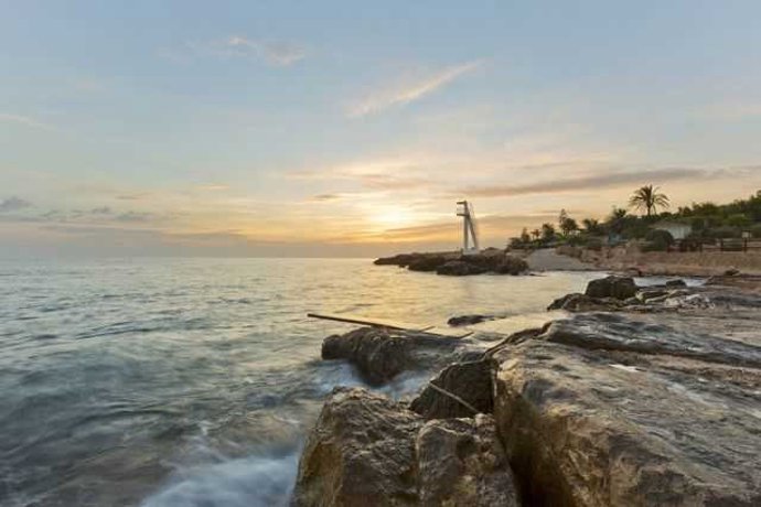 Archivo - Arxiu - Imatge d'arxiu de la platja del Trampolí de les Rotes de Dénia