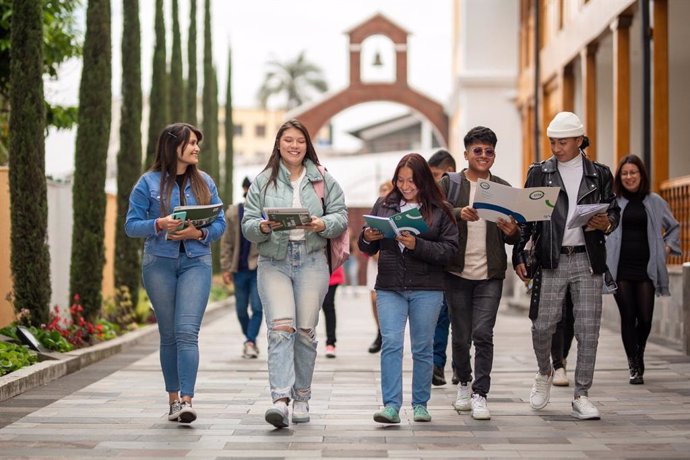 La Universidad Complutense y la UTE de Ecuador firman un convenio que facilitará el intercambio de estudiantes