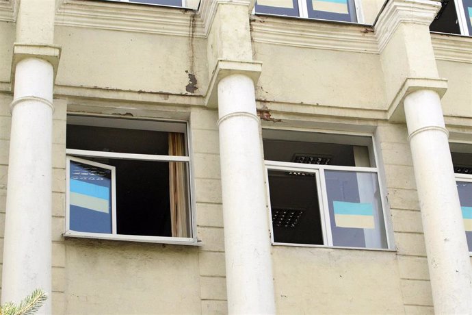 Escuela dañada por un ataque ruso en Dnipro el 4 de junio