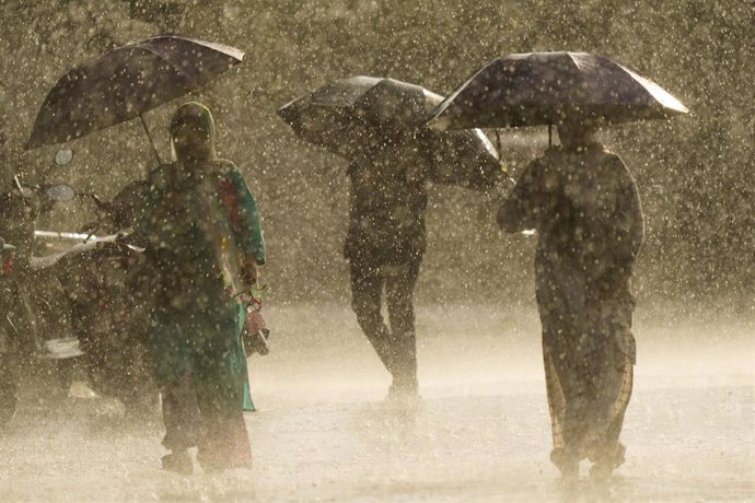 Archivo - Imagen de archivo de lluvias en Nepal 