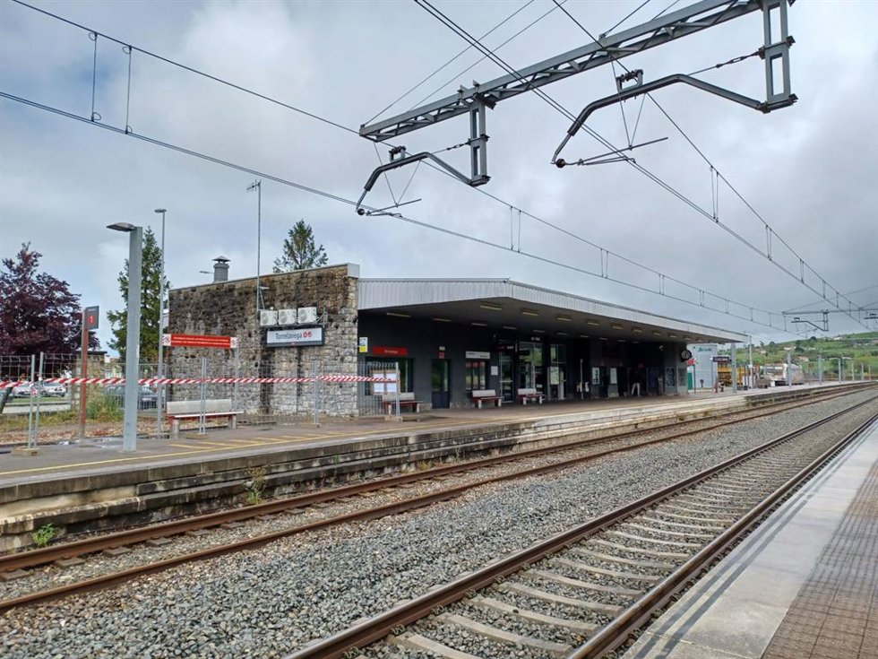 Archivo - Estación de Tanos (Torrelavega).- Archivo