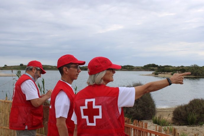 Cruz Roja inicia la campaña de prevención de incendios forestales en la Devesa-Albufera