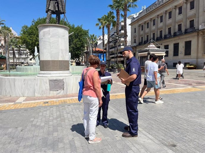 La 'Policía patrimonial' de Huelva velando por el conocimiento cultural de los onubenses.