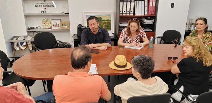 Encuentro del PSOE con la plataforma ‘Huelva contra el ruido’.