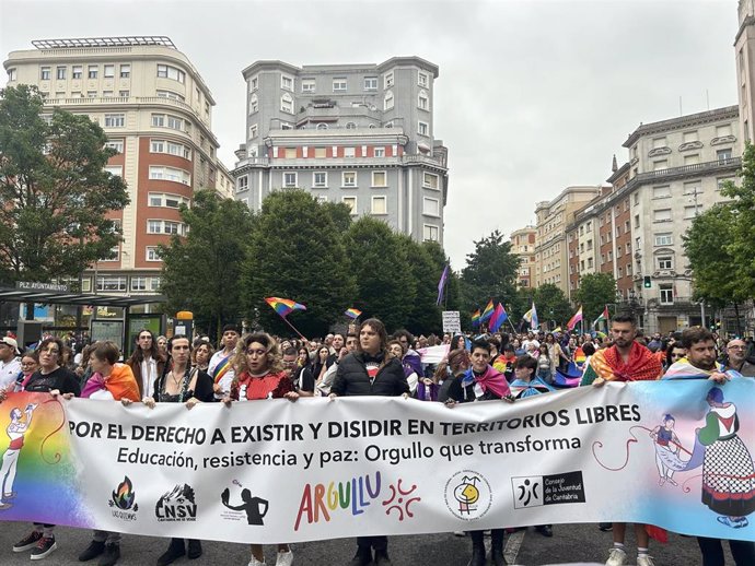 Manifestación del Orgullo LGTBIQ+ 2024 en Santander.