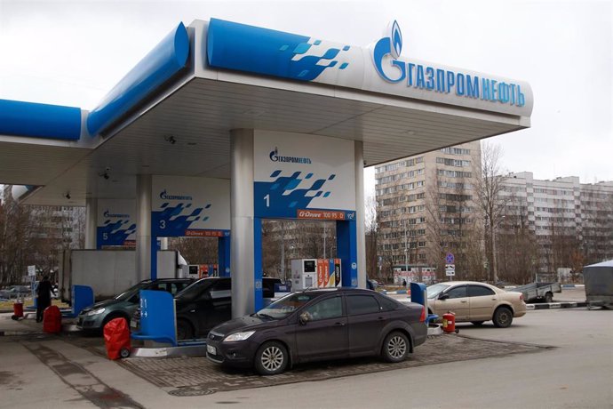 Archivo - Gasolinera en Rusia