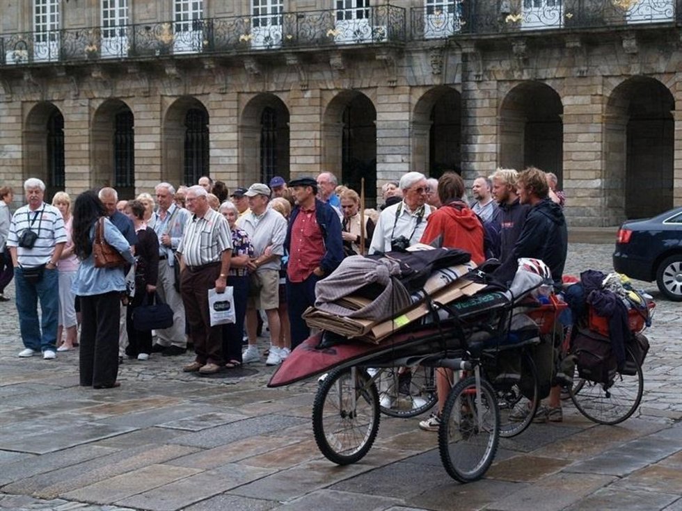 Archivo - Turistas senior.