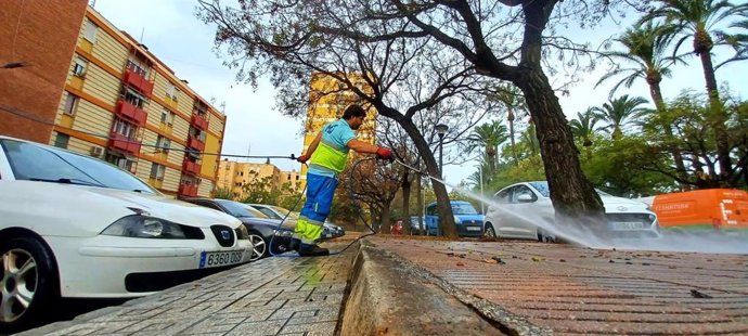 El Ayuntamiento refuerza la seguridad y protección de los trabajadores de limpieza viaria ante las altas temperaturas