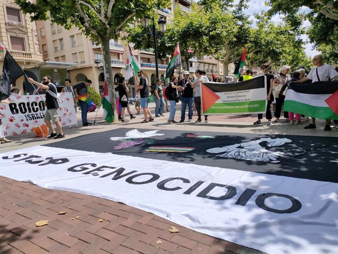 Una de las pancartaas de la manifestación en solidaridad con Palestina