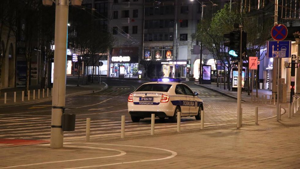 Archivo - Policía en Belgrado