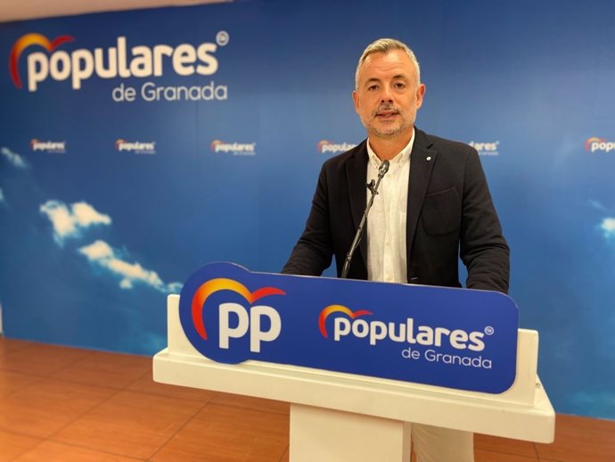 El vicesecretario de Sanidad del PP de Granada, Nicolás Navarro.