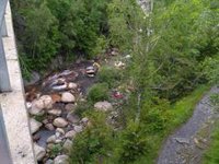 Una mujer y dos hombres mueren en el accidente de Benasque (Huesca), tras caer su coche desde 20 metros al río Ésera