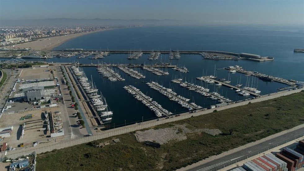 Archivo - Valencia.- La APV admite las propuestas de OCP y Semar y Ocibar para gestionar La Marina