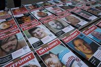 Familiares de rehenes de Hamás temen que una guerra en Líbano pueda hacer olvidar a los secuestrados en Gaza