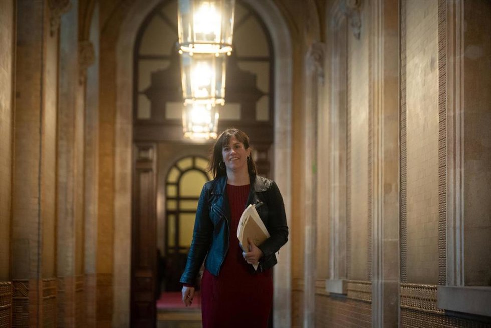 Archivo - La exsecretaria segunda de la Mesa del Parlament Aurora Madaula en una foto de archivo