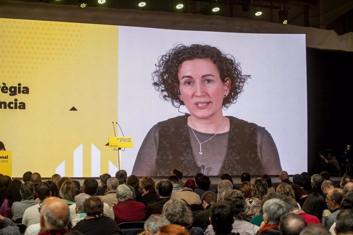 Archivo - La secretaria general de ERC, Marta Rovira, interviene de manera telemática durante el congreso de ERC, en la Fira de Lleida, a 28 de enero de 2023, en Lleida, Cataluña (España).