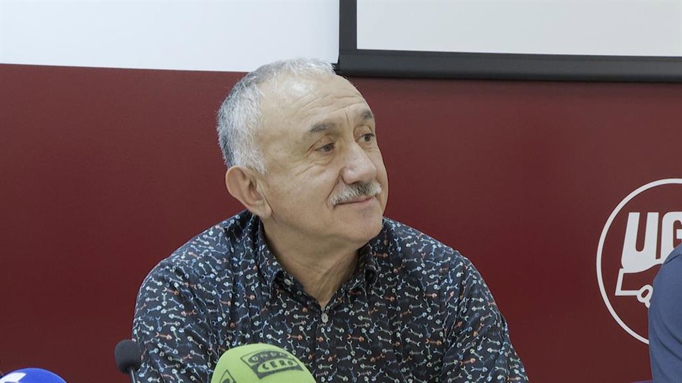 Álvarez (UGT), espera que el próximo domingo haya un gobierno en Francia sin la