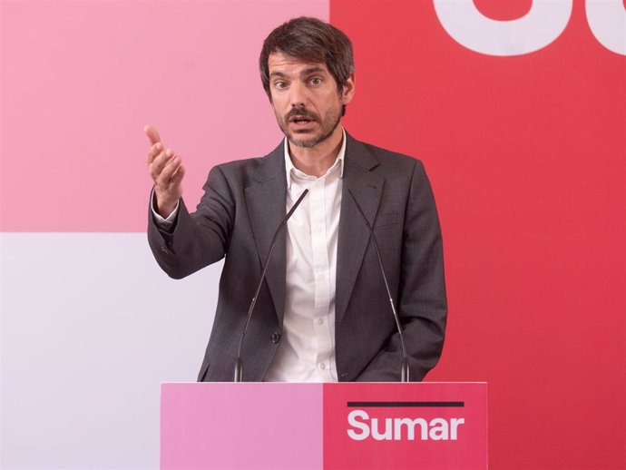 Archivo - El portavoz de Sumar, Ernest Urtasun, durante una rueda de prensa tras la Ejecutiva del partido, a 13 de mayo de 2024, en Madrid (España). 