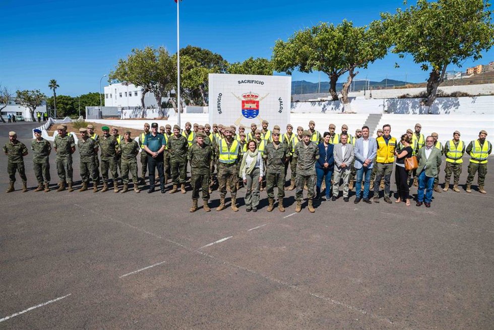 Foto de familia tras la presentación de la operación 'Prometeo'