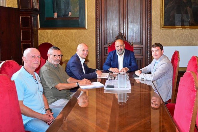 Reunión entre representantes del Ayuntamiento de Palma y la dirección insular de la Serra de Tramuntana.