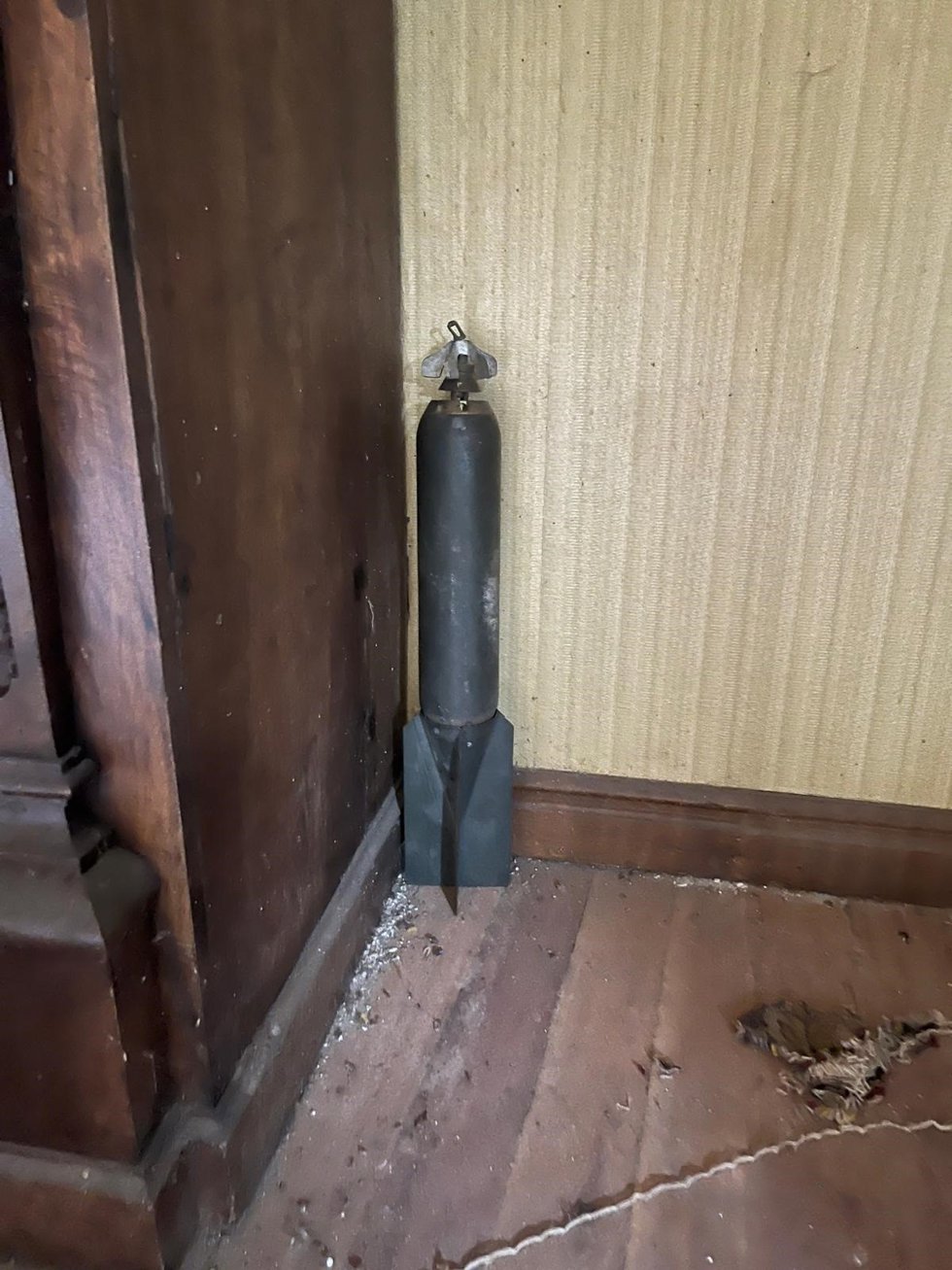 Artefacto explosivo hallado en las obras de la Casa de las Cadenas de Miranda (Burgos).