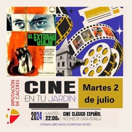 Cartel del ciclo de cine en el jardín del Museo Pedrilla de Cáceres