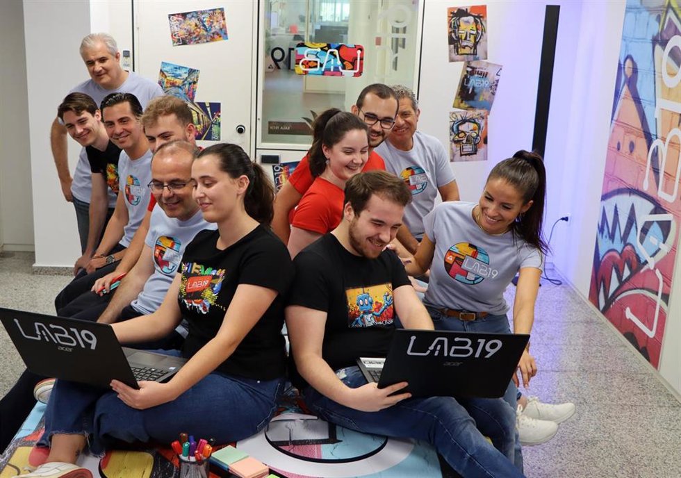 Imagen de los participantes del programa LAB19, de Grupo Fuertes.