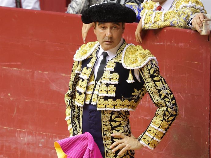 Enrique Ponce durante su faena en la plaza de toros, a 1 de julio de 2024, en Burgos
