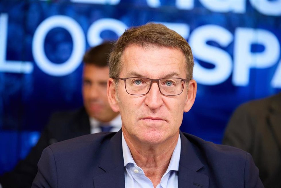 Archivo - El presidente del Partido Popular, Alberto Núñez Feijóo, preside la reunión de la Junta Directiva Nacional del partido, en la sede del PP, a 11 de septiembre de 2023, en Madrid (España). Feijóo ha reunido hoy a la Junta Directiva Nacional del 