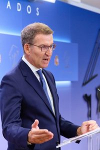 Feijóo dice que las CCAA del PP atenderán a menores migrantes hasta el "máximo disponible" pero pide "límites"