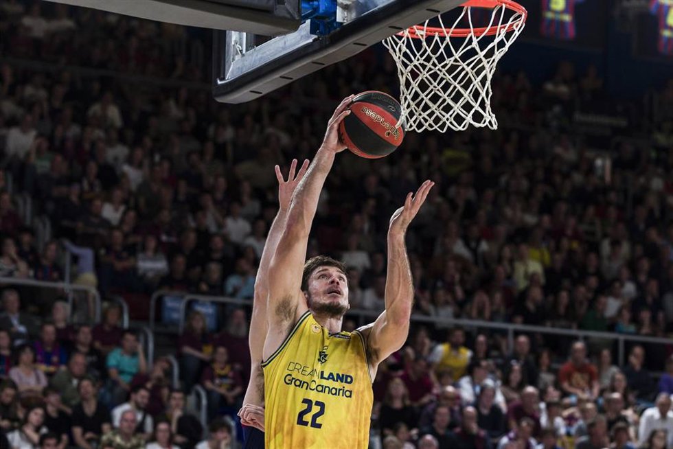 Archivo - El pívot Ethan Happ (Dreamland Gran Canaria), en un encuentro de Liga Endesa ante el Bara. 