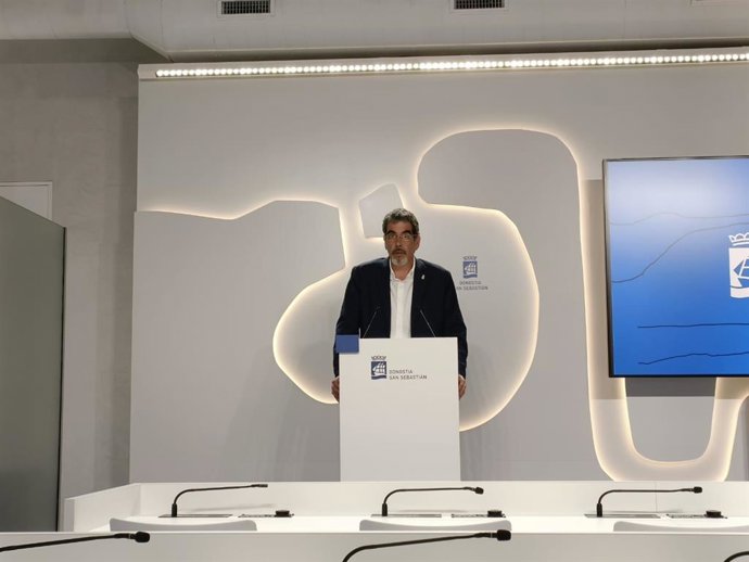 Fomento de San Sebastián asume la concesión administrativa del Centro Comercial la Bretxa por 25 años prorrogables