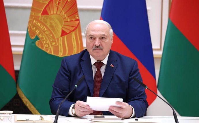 Archivo - HANDOUT - 24 May 2024, Belarus, Minsk: Belarusian President Alexander Lukashenko attends a joint statement with Russian President Vladimir Putin, at the Palace of Independence in Minsk. Photo: -/Kremlin/dpa - ATTENTION: editorial use only and on
