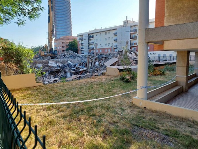 UGT señala que las obras de la Torre Mapfre "ya se paralizaron en junio" tras una denuncia del sindicato.