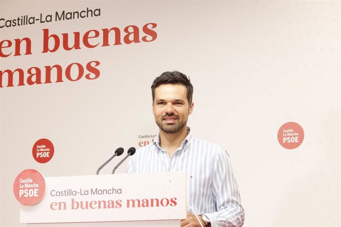 El secretario de Política Municipal del PSOE de Castilla-La Mancha, Miguel Zamora.