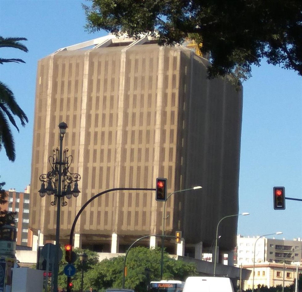 Archivo - Edificio de correos en Málaga.