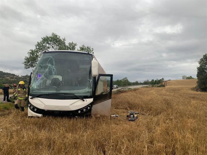 Detenido un conductor bebido y drogado tras accidentar un autocar en Prats de Rei (Barcelona)