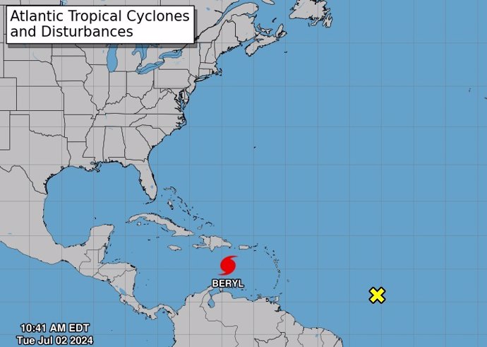 El huracán 'Beryl' se acercará a Jamaica mañana con vientos sostenidos de 260 km/h.