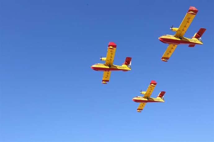 Archivo - Varios aviones del Ejército del Aire en la celebración del 50 aniversario de la creación del 43 Grupo de Fuerzas Aéreas, en la Base Aérea de Torrejón de Ardoz, a 11 de noviembre de 2021, en Torrejón de Ardoz, Madrid (España).