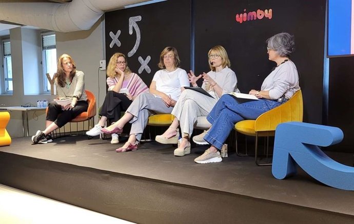 Llusa Moret durante su intervención en el Tech Urban Summit de Bilbao.
