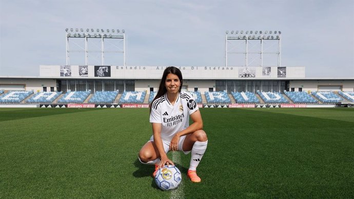 La jugadora internacional española Alba Redondo ficha por el Real Madrid femenino